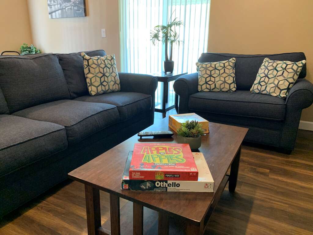 Detox Living Room Table | Turning Point of Tampa
