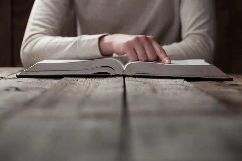 The Big Book Of Alcoholics Anonymous Helps Alcoholics To Provide Contemporary Sharing In Fellowship Group | Turning Point of Tampa